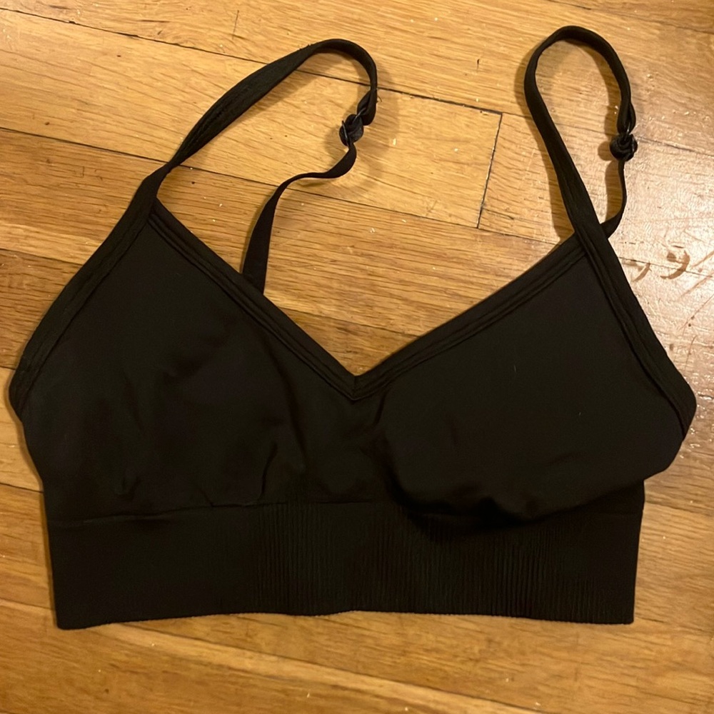 Lululemon black convertible sports bra